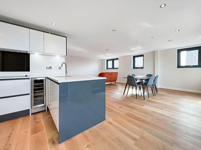 3 Bedroom Penthouse To Rent In Block E, Victoria Riverside, Leeds City Centre, LS10