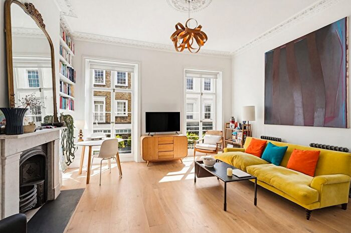 3 Bedroom Terraced House For Sale In Moreton Street, Pimlico, SW1V