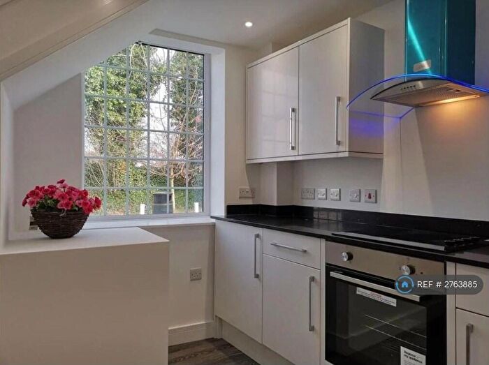 2 Bedroom Terraced House To Rent In East Street, Chesham, HP5