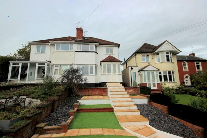 3 Bedroom Semi-Detached House To Rent In Summer Hill, Halesowen, B63
