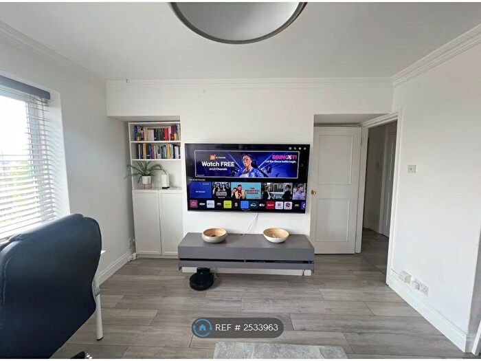 1 Bedroom Flat To Rent In Kent House, London, W4