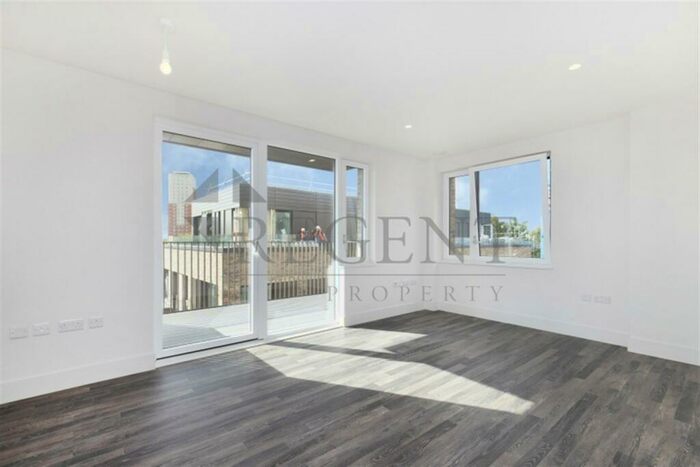 2 Bedroom Apartment To Rent In Fusion Apartments, Moulding Lane, SE14