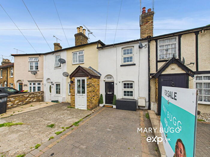 2 Bedroom Terraced House For Sale In Baddow Road, Chelmsford, CM2