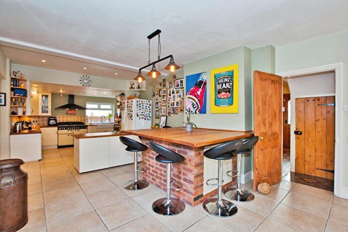 4 Bedroom Character Property For Sale In Holcombe Hill, Holcombe, Radstock, BA3