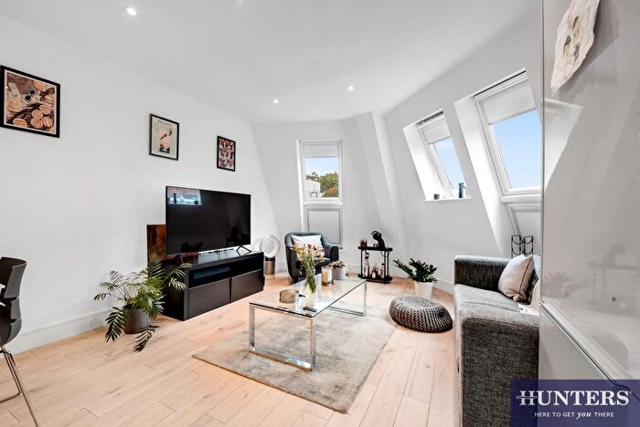 1 Bedroom Flat To Rent In Finchley Road, London, NW2