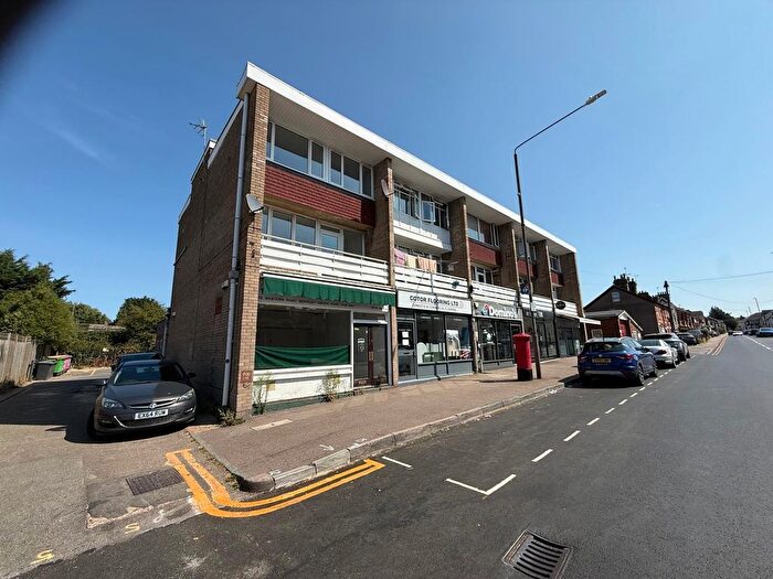 3 Bedroom Property To Rent In Western Road, Sevenoaks, TN15