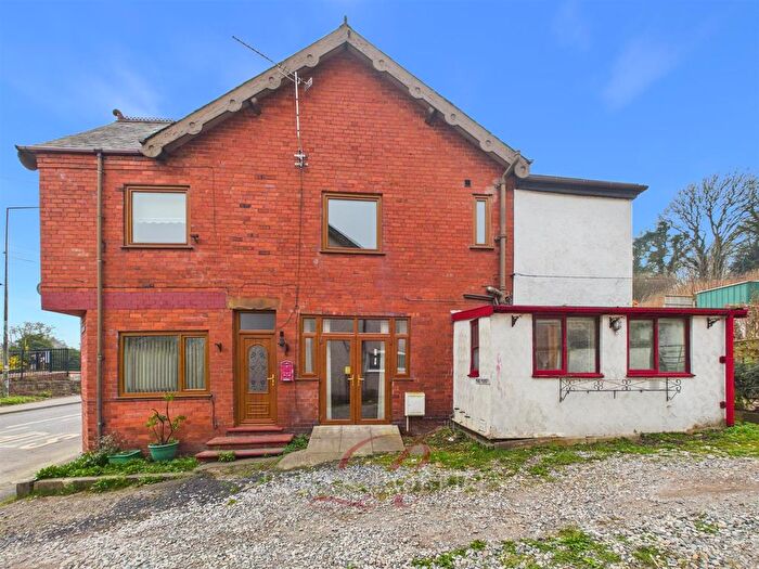 3 Bedroom Terraced House For Sale In Hawarden Road, Caergwrle, Wrexham, LL12