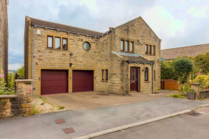 5 Bedroom Detached House To Rent In Green Abbey, Hade Edge, Holmfirth, HD9