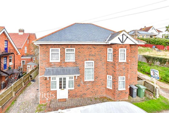 3 Bedroom Detached House For Sale In Granville Rise, Totland Bay, Isle Of Wight, PO39