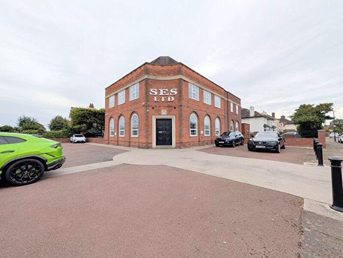 1 Bedroom Detached House To Rent In Golf Open - Waterloo Road, Southport - Marquee Facility, PR8