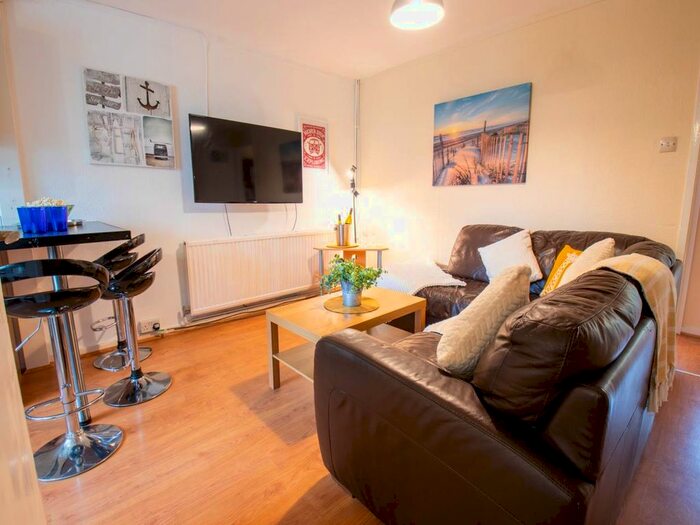 4 Bedroom Property To Rent In Somner Close, Canterbury, Kent, CT2