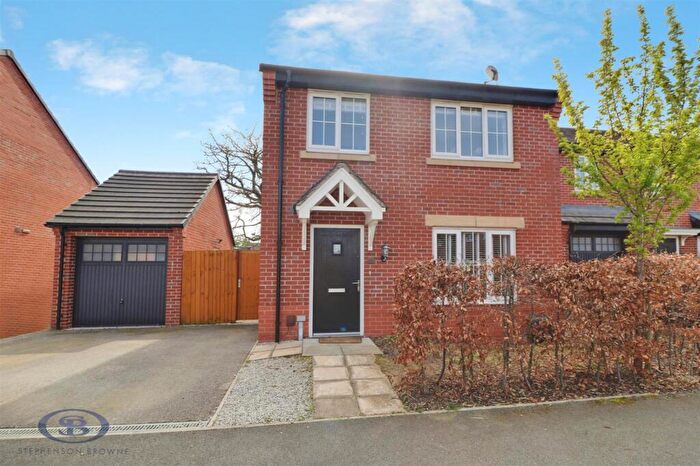 4 Bedroom House For Sale In Samuel Armstrong Way, Crewe, CW1