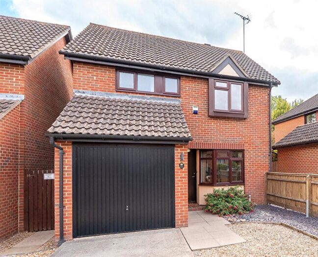 3 Bedroom Detached House For Sale In Saxons Way, Didcot, Oxfordshire, OX11