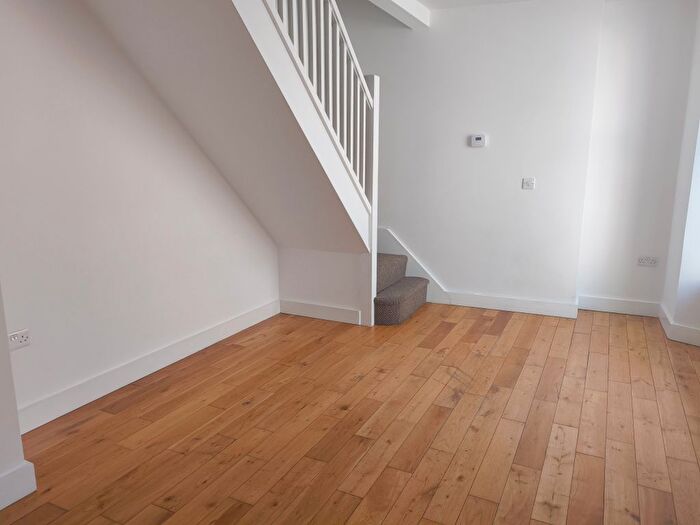 2 Bedroom Flat To Rent In Camden Street, Plymouth, PL4