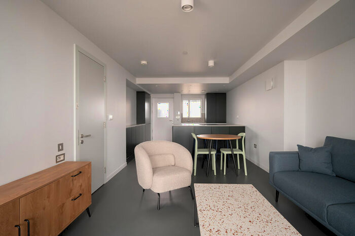 1 Bedroom Flat To Rent In Balfron Tower, St Leonards Road, London, E14