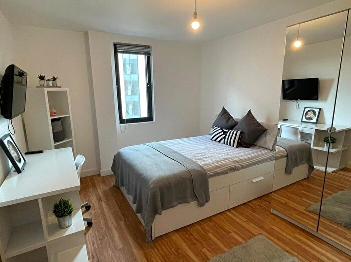 1 Bedroom Flat To Rent In The Courtyard, Stanhope St, Liverpool, L8