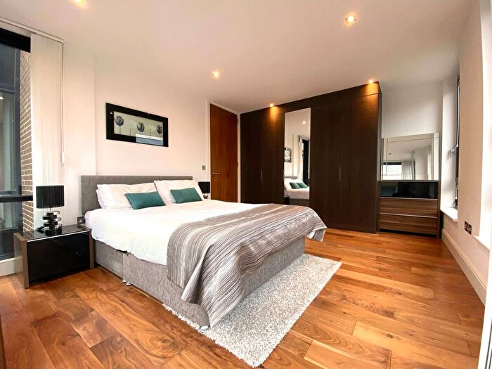 2 Bedroom Flat To Rent In Netley Street, Euston, London, NW1