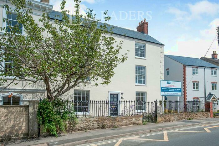 2 Bedroom Apartment To Rent In Ferndale School, Faringdon, SN7