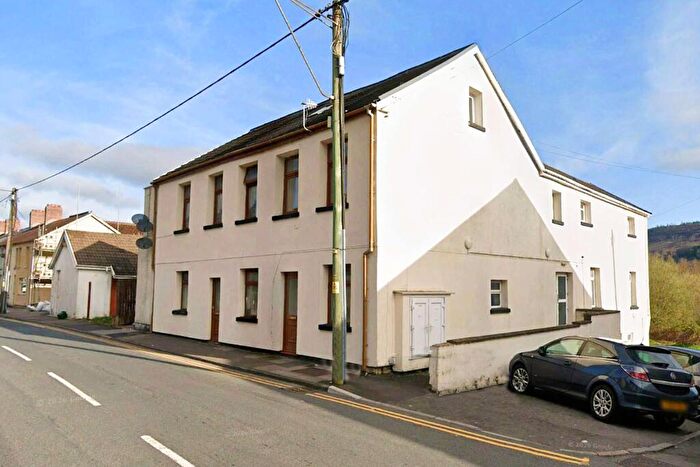 2 Bedroom Apartment To Rent In Melbourne Buildings, John Street, Abercwmboi, CF44
