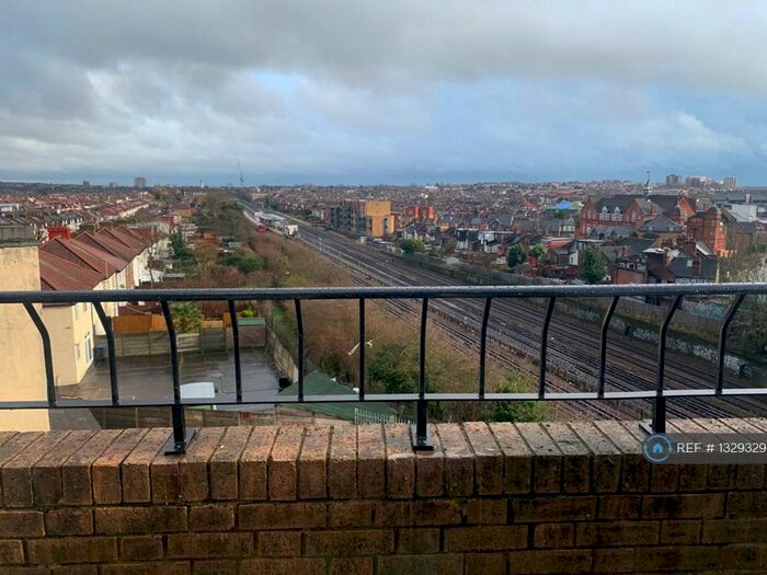 2 Bedroom Flat To Rent In Burnley Road, London, NW10