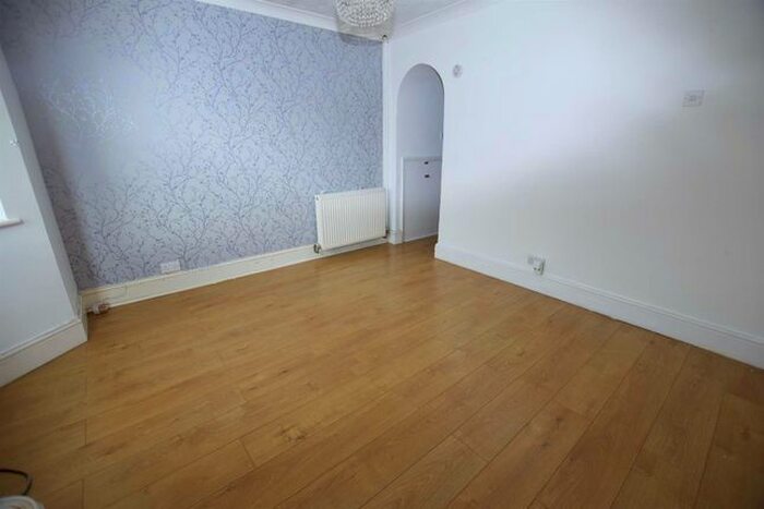 3 Bedroom Terraced House To Rent In Baden Road, Gillingham, ME7