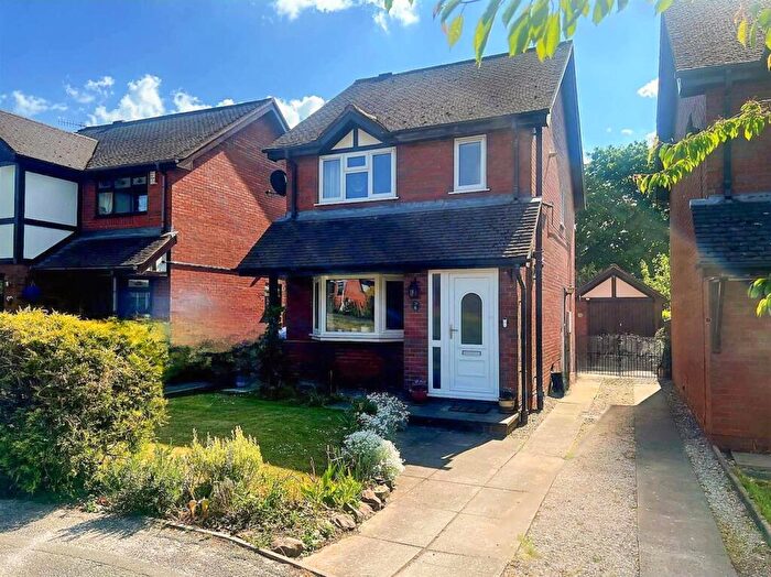 3 Bedroom Detached House For Sale In Pickwood Avenue, Leek, ST13
