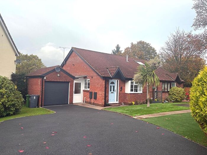 2 Bedroom Semi-Detached Bungalow For Sale In Ferndale Close, Honiton, EX14