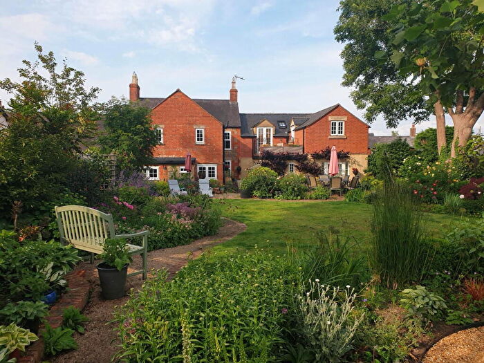 6 Bedroom Detached House For Sale In High Street, Yardley Gobion, Towcester, NN12