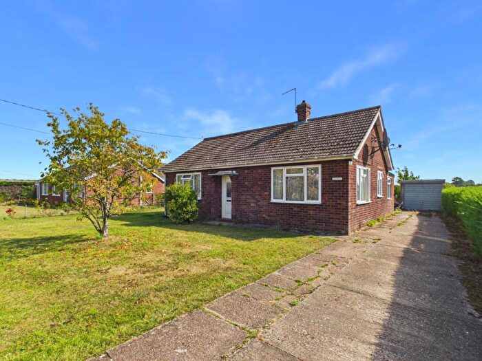2 Bedroom Bungalow For Sale In Romola, Bucknall Road, Horsington, Woodhall Spa, LN10