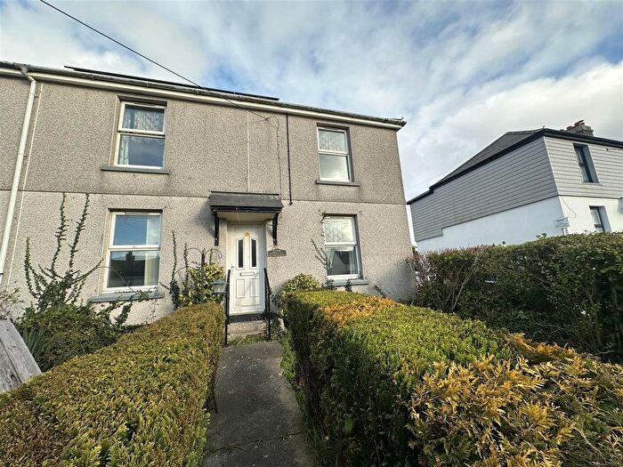 3 Bedroom End Terrace House For Sale In Quintrell Road, Newquay, TR7