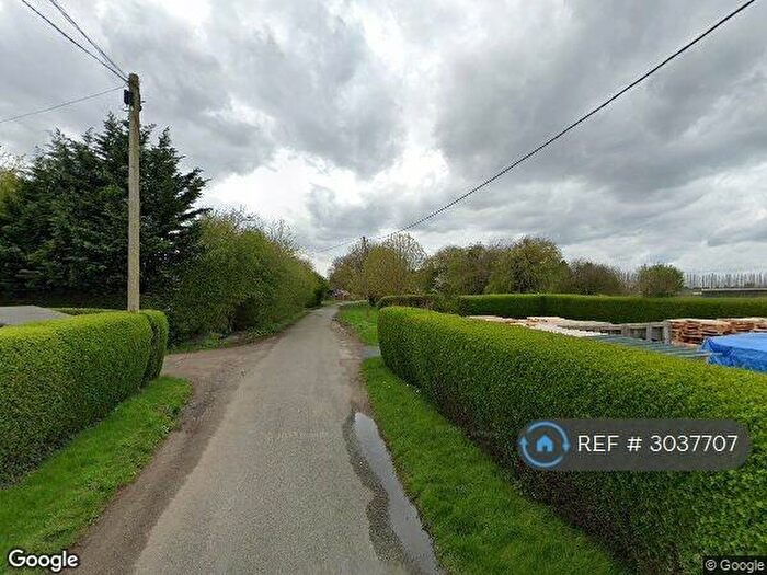 2 Bedroom Mobile Home To Rent In Small Lode, Wisbech, PE14