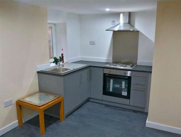 1 Bedroom House To Rent In Bradford Road, Fartown, Huddersfield, HD1