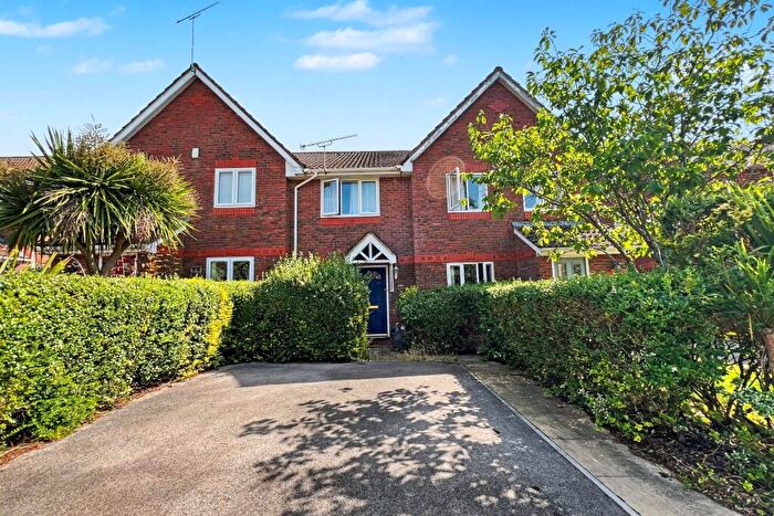 2 Bedroom Terraced House For Sale In Knightwood Park, SO53
