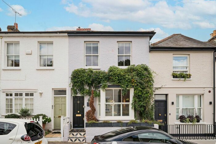 2 Bedroom Terraced House To Rent In Princes Road, Richmond, TW10