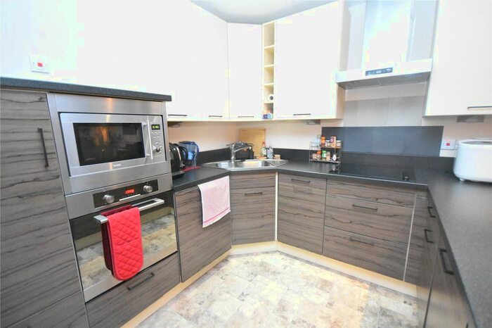 2 Bedroom Flat To Rent In Oldmill Road, Aberdeen AB11