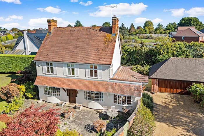 4 Bedroom Detached House For Sale In Barton Road, Welford On Avon, Stratford-Upon-Avon, CV37