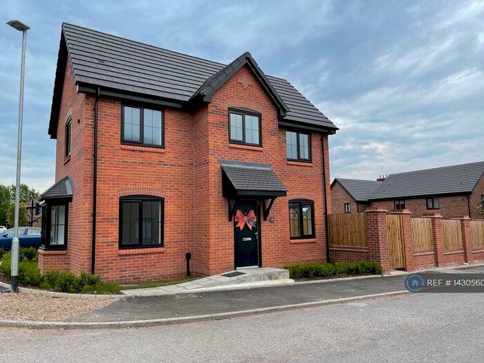 3 Bedroom Detached House To Rent In Garden House Close, Failsworth, Manchester, M35