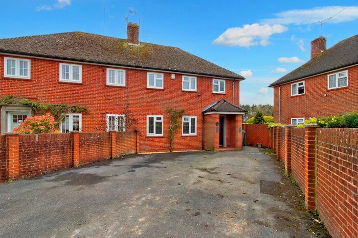 3 Bedroom Semi-Detached House For Sale In Thurstons Estate, Binsted, Alton, GU34