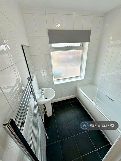 1 Bedroom Flat To Rent In Seafield Road, Bournemouth, BH6