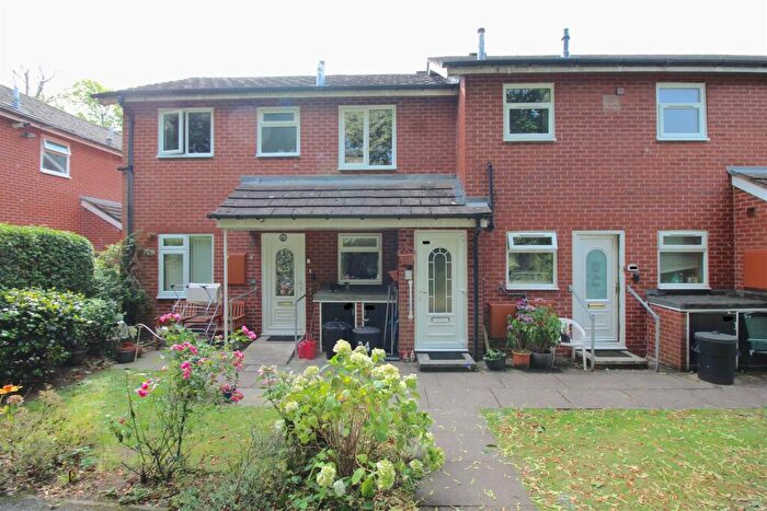 2 Bedroom Flat For Sale In Barrows Lane, Birmingham, B26