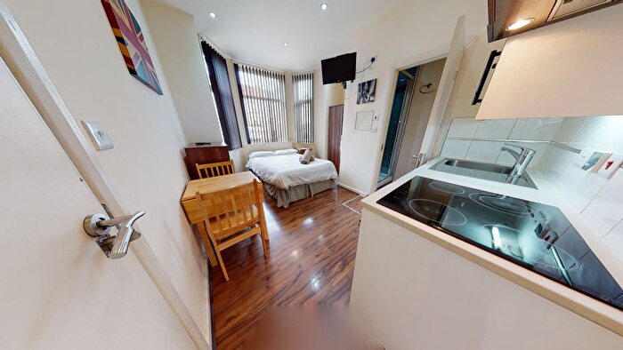 Studio To Rent In Balmoral Road, London, NW2