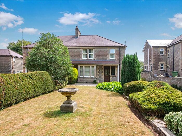 4 Bedroom Semi-Detached House For Sale In Four-Bedroom Semi-Detached House, Stratton-on-the-Fosse, BA3