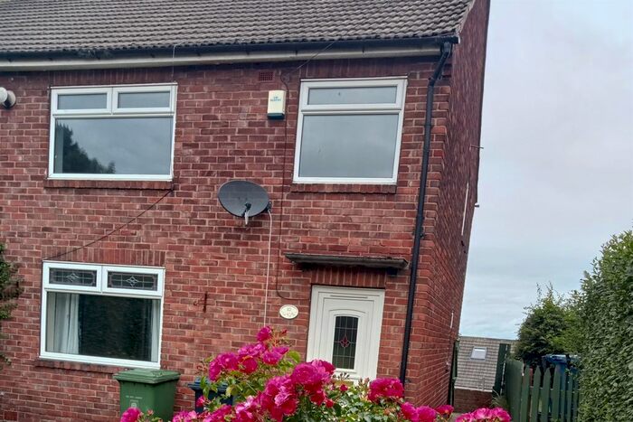 3 Bedroom Semi-Detached House To Rent In Park View Gardens, Ryton, NE40