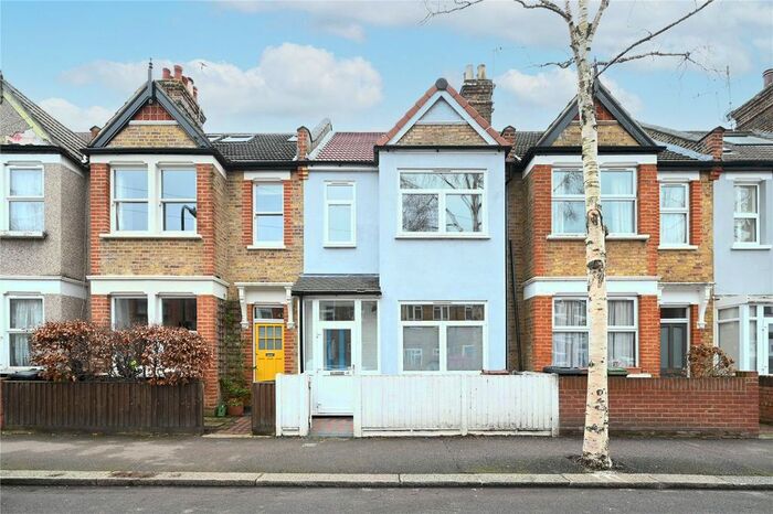4 Bedroom Terraced House To Rent In Morland Road, Walthamstow, London, E17