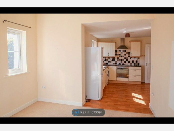 1 Bedroom Flat To Rent In Singleton, Ashford, TN23