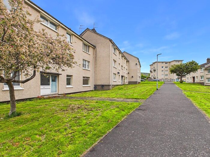 2 Bedroom Apartment To Rent In Freelands Crescent, Old Kilpatrick, G60