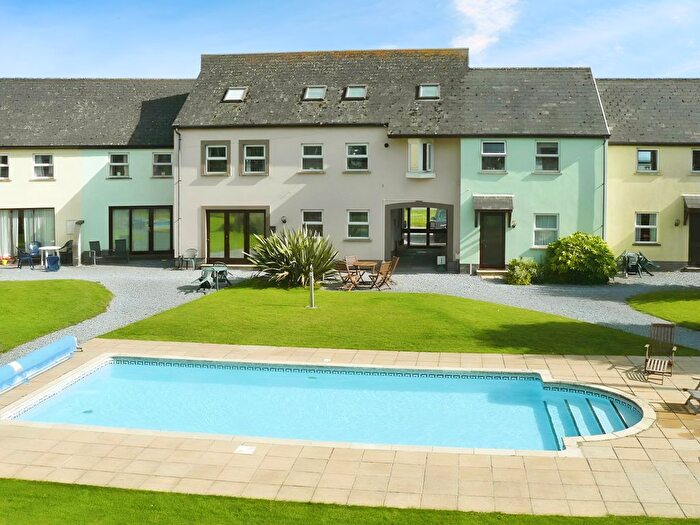 3 Bedroom Property To Rent In Llansteffan, Carmarthen, SA33