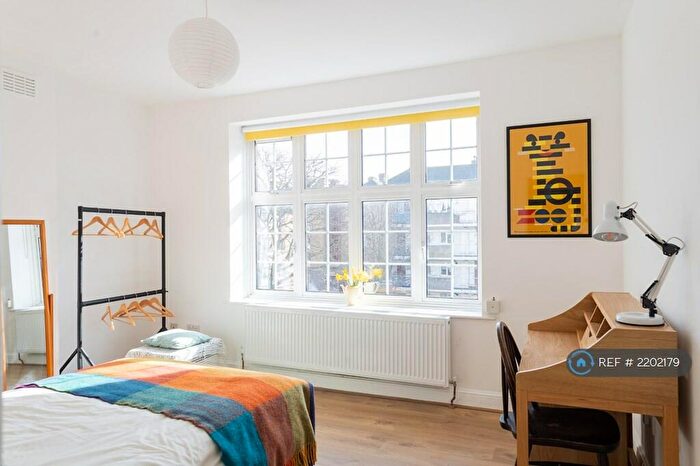 2 Bedroom Flat To Rent In Cranleigh Street, London, NW1