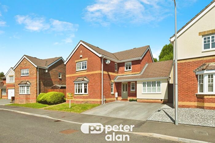4 Bedroom Detached House For Sale In Springfield Gardens, Hirwaun, Aberdare, CF44