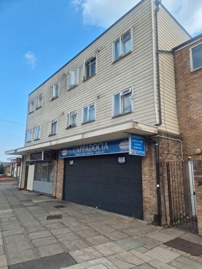 1 Bedroom Flat To Rent In Orion Road, Rochester, ME1